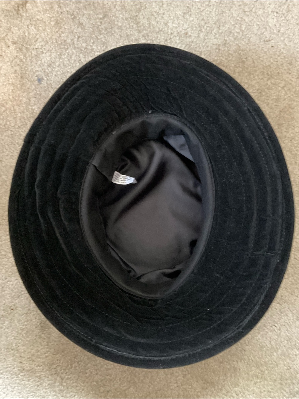 Vintage Black Women's Velveteen Hat
 with Pink Floral Accent - Picture 6 of 7